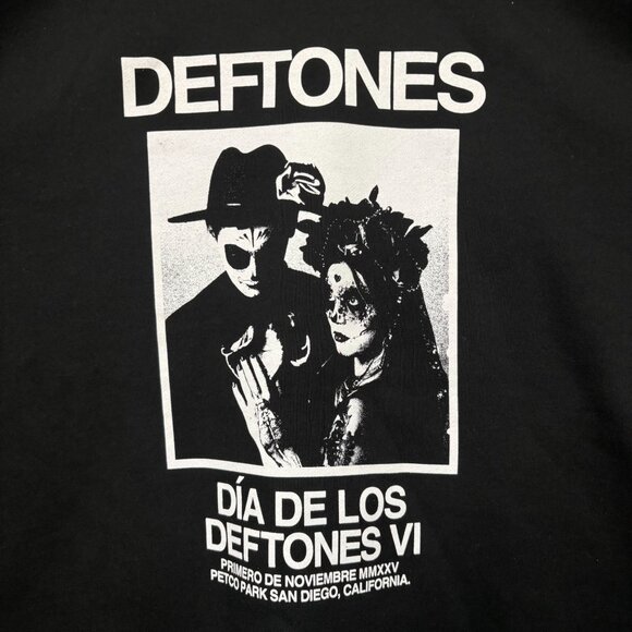 Deftones Dia de los Deftones IV Rock Show Crewneck Sweater L - Picture 2 of 4